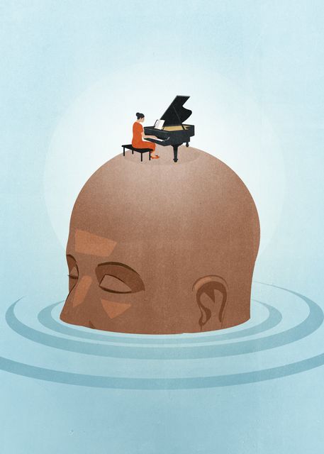 Pianist on the Floating Head